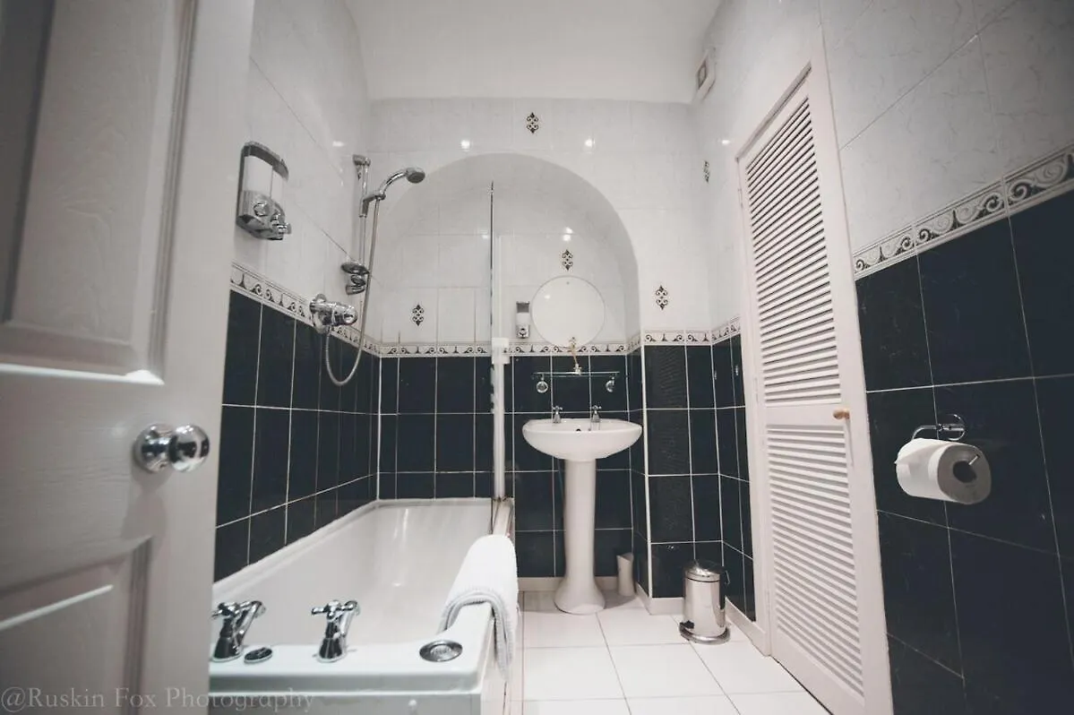 Prime 2 Bedroom City Centre Apt Aberdeen